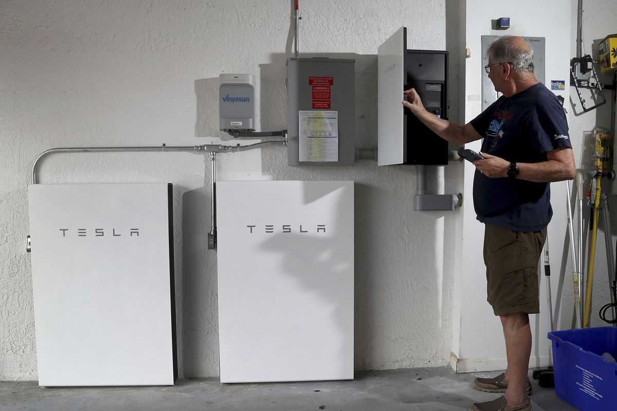 tesla solar battery